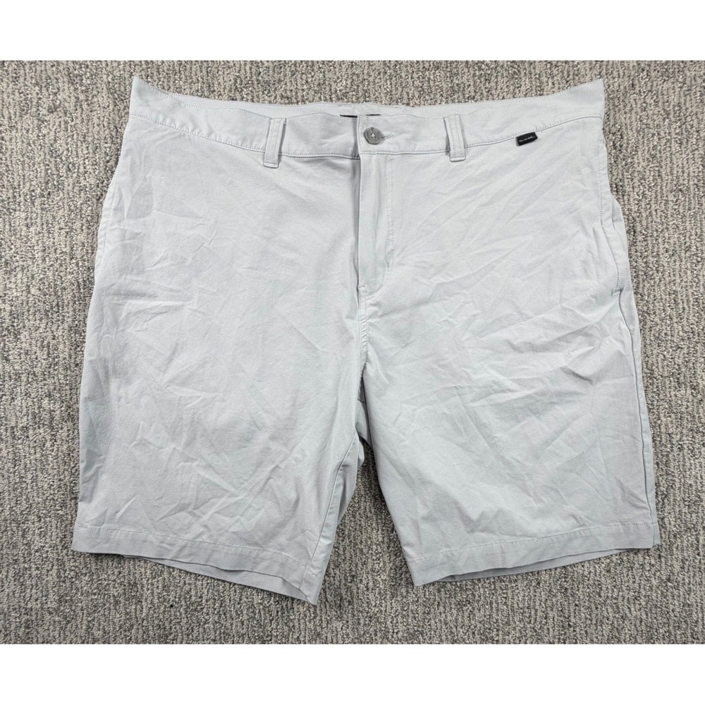 Travis Mathew Shorts Mens 40‎ Grey Striped Performance Golf Stretch Lifestyle